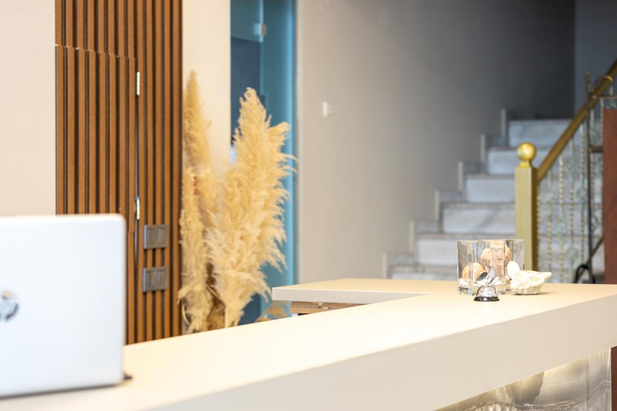 Paralía Hotel Argo מראה חיצוני תמונה